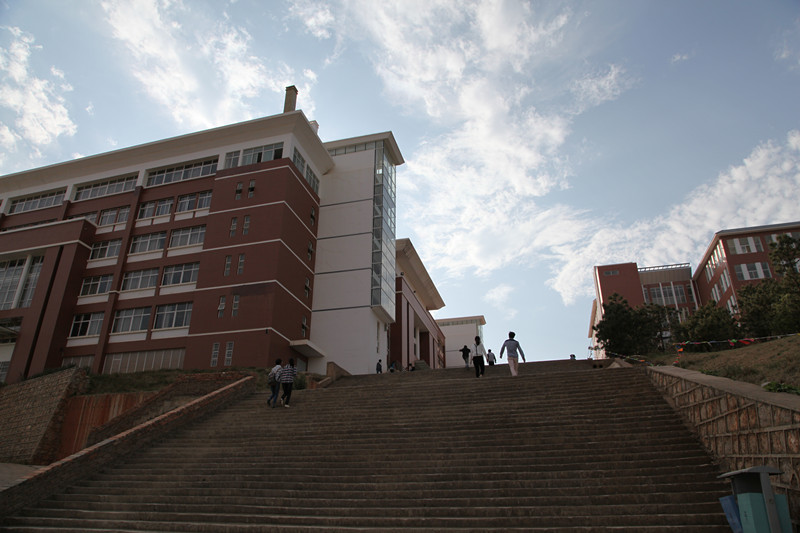 云南机电职业技术学院_教学楼